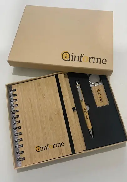 Kit Caderneta, Chaveiro e Caneta Personalizado