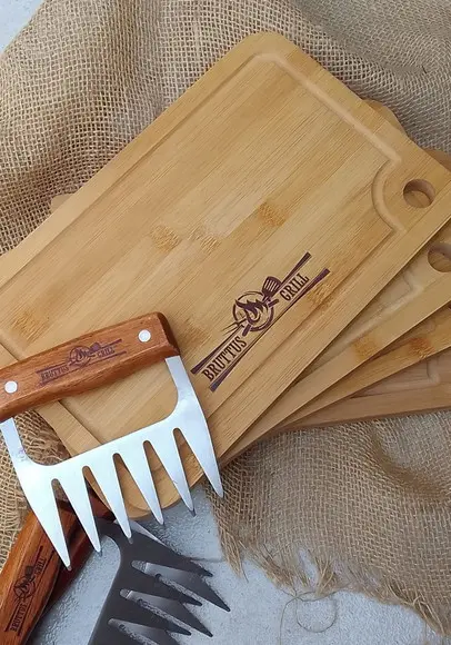 Kit Churrasco Personalizado - Tábua de Carne e Garra