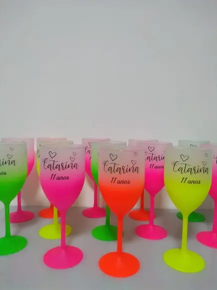 Taças Acrílicas Neon Personalizadas