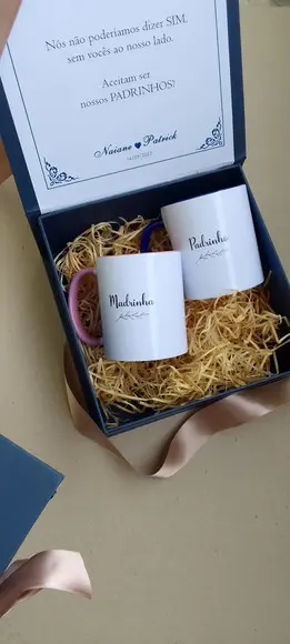 Caixa Convite Padrinhos com Duas Canecas Personalizada