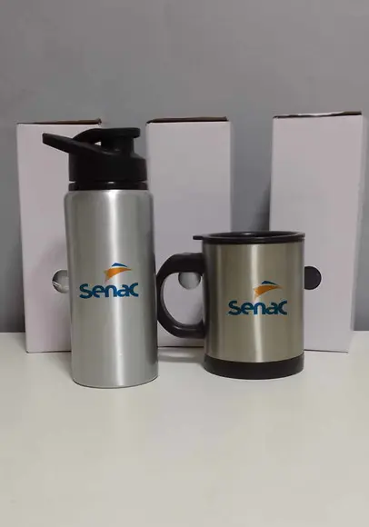 Kit 10 Garrafas e 10 Canecas de Inox Personalizadas