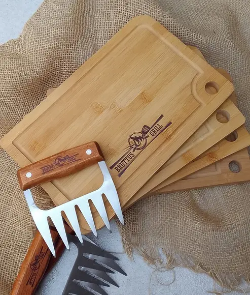 Kit Churrasco Personalizado - Tábua de Carne e Garra