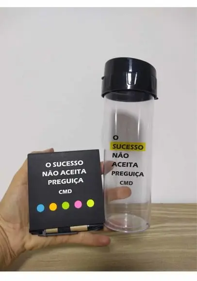 Kit Garrafa Acrílica e Bloquinho de Anotações Personalizado