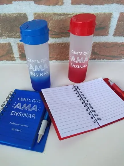 Kit Garrafa e Bloquinho de Anotações com Caneta