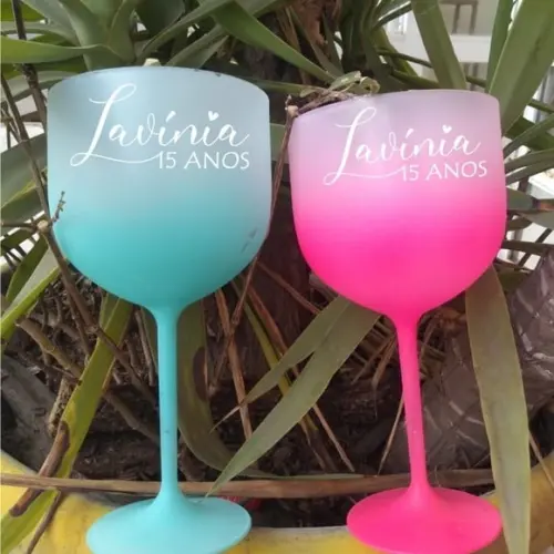 Taças Gin Degradê Personalizadas 15 Anos