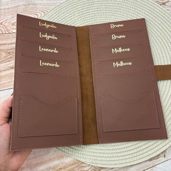 Capa Porta Passaporte Família / 8 Lugares - Personalizado
