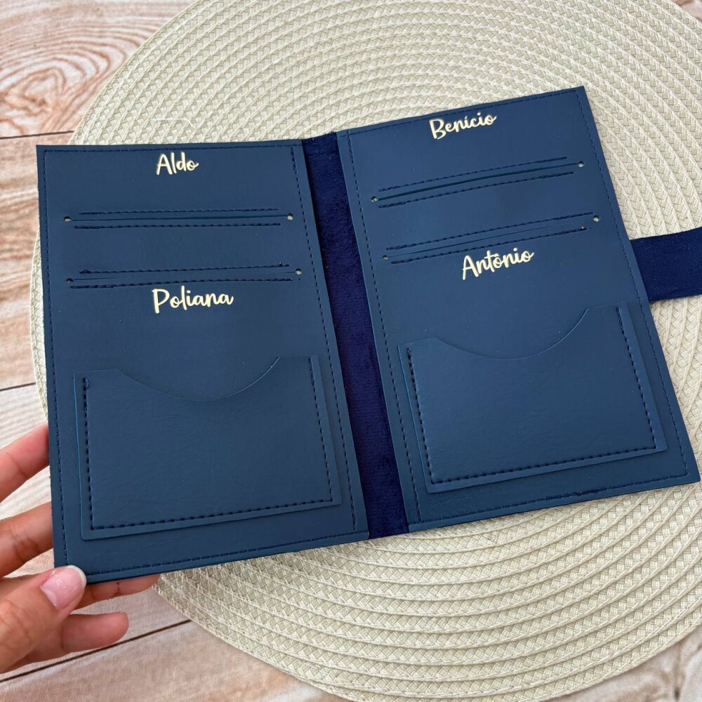 Capa Porta Passaporte Família / 4 Lugares - Personalizado