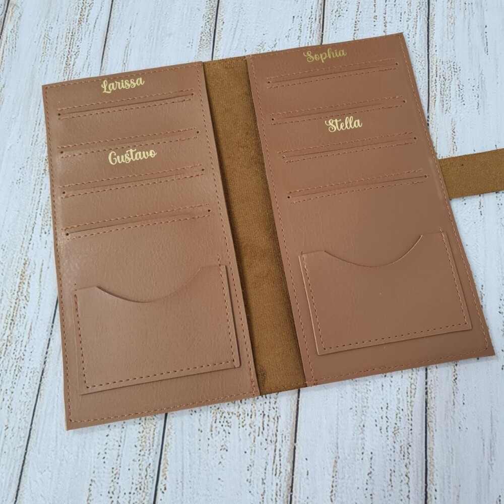 Capa Porta Passaporte Família / 8 Lugares - Personalizado