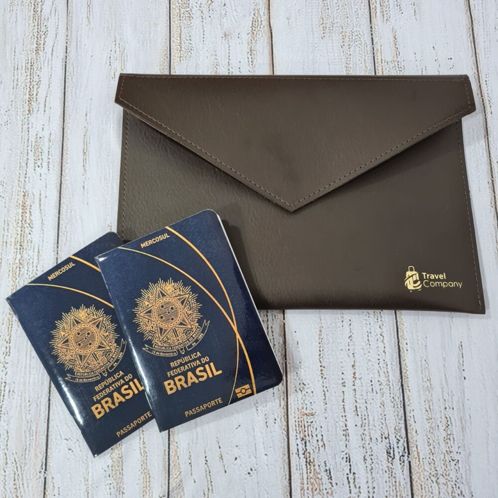 Porta Voucher e Documentos de Viagem Personalizado com Nome - Fei