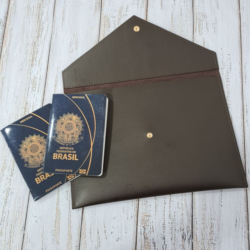 Porta Voucher e Documentos de Viagem Personalizado com Nome - Fei