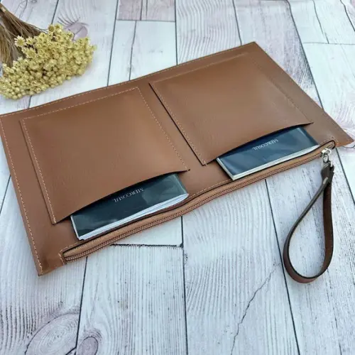 Capa Necessaire para 2 ou 4 Passaporte em Sintético Família