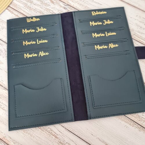 Capa Porta Passaporte Família / 8 Lugares - Personalizado
