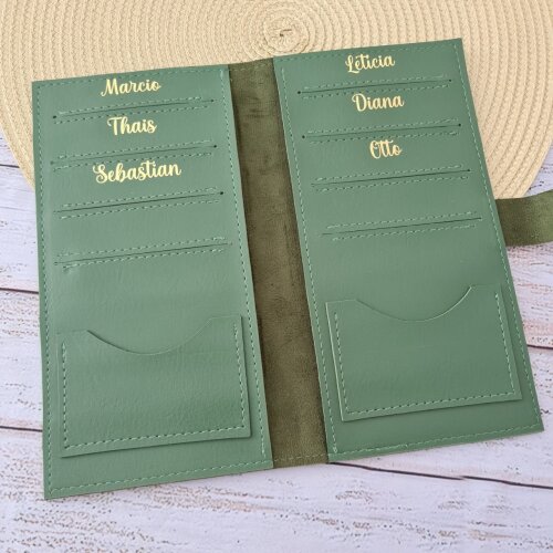 Capa Porta Passaporte Família / 8 Lugares - Personalizado