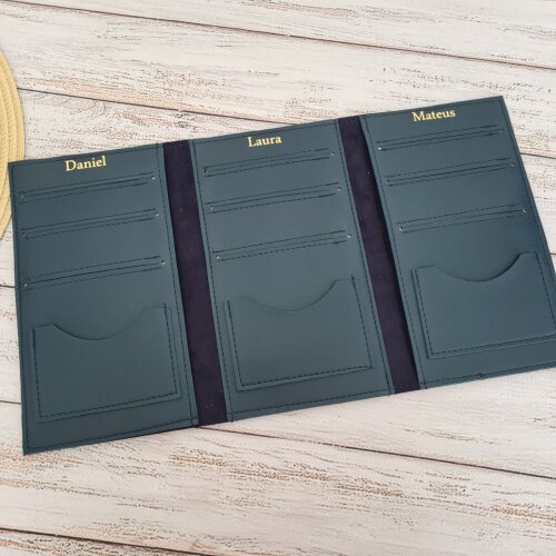 Capa Porta Passaporte Família / 9 Lugares - Personalizado