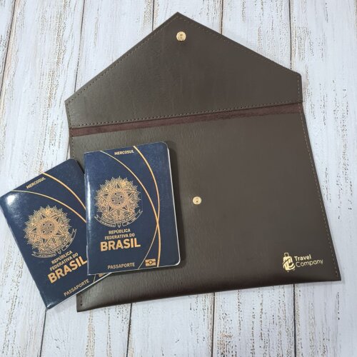 Porta Voucher e Documentos de Viagem Personalizado com Nome - Feito à Mão