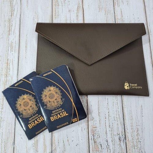 Porta Voucher e Documentos de Viagem Personalizado com Nome - Fei