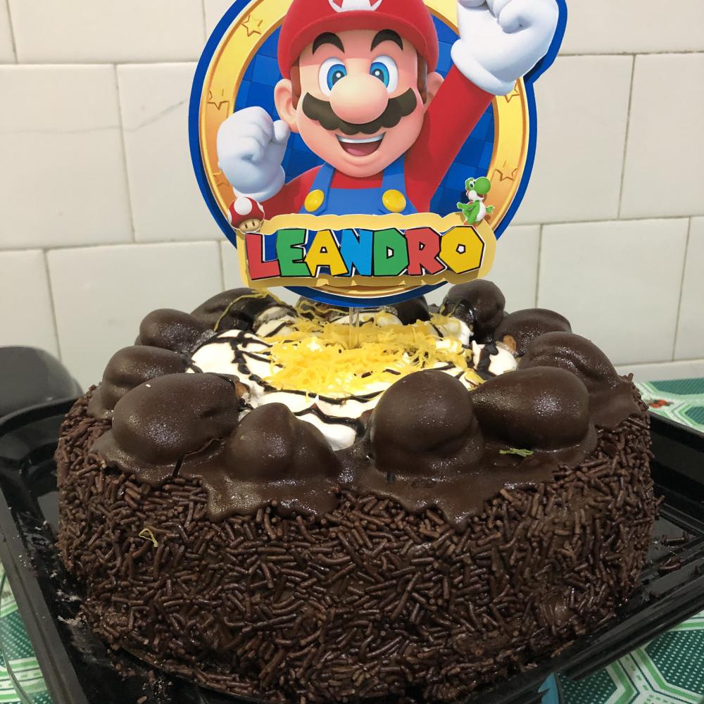 Topo de bolo em camadas