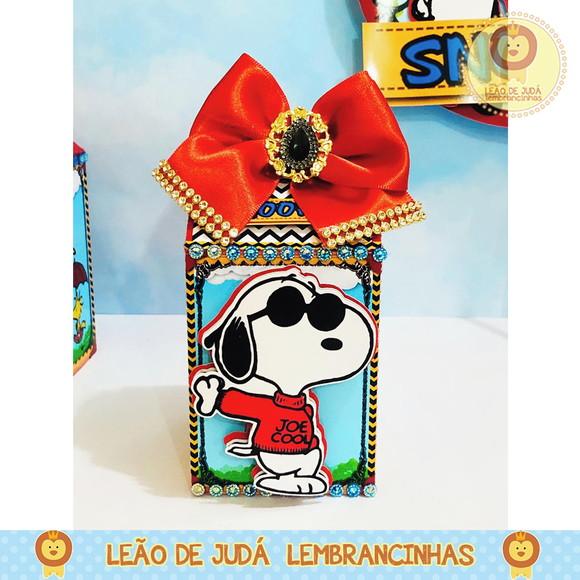 Caixinha para festa tema snoopy