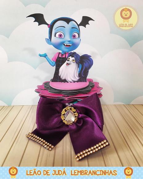 Caixinha para festa tema vampirina