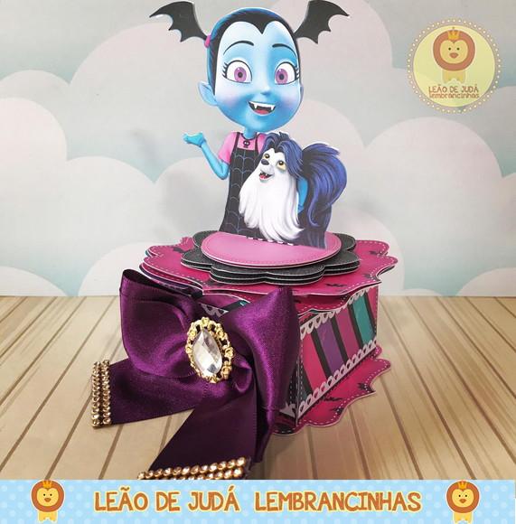 Caixinha para festa tema vampirina