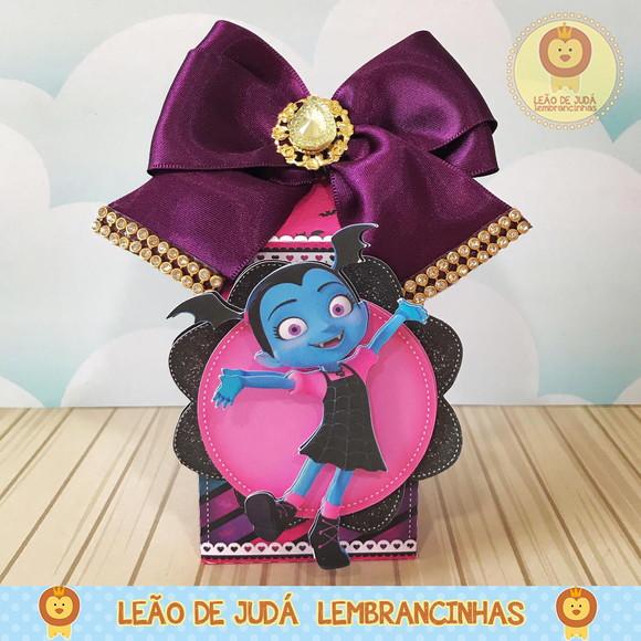 Caixinha para festa tema vampirina