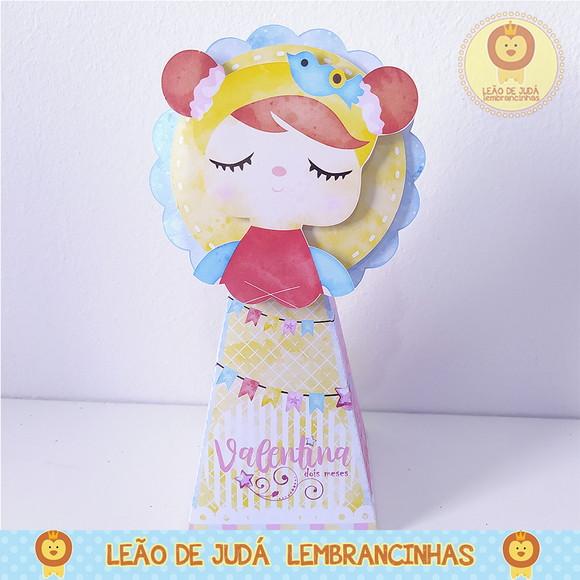 Caixinha pirâmide metoo doll