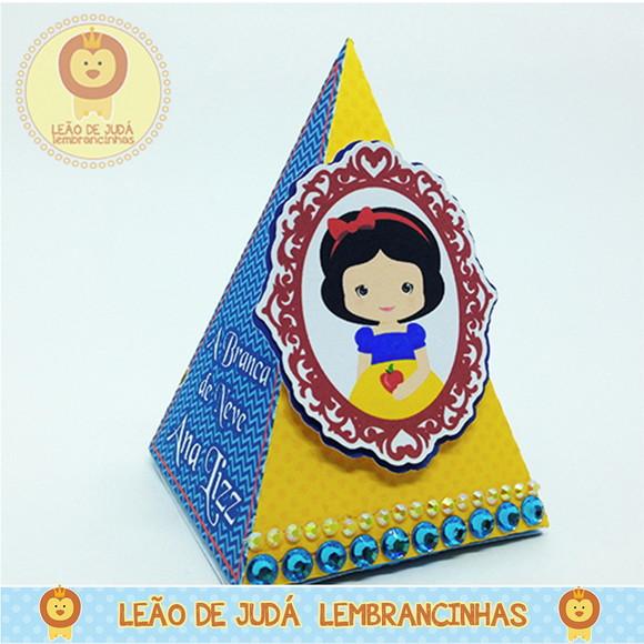 Caixinha Piramide Tema Branca de neve