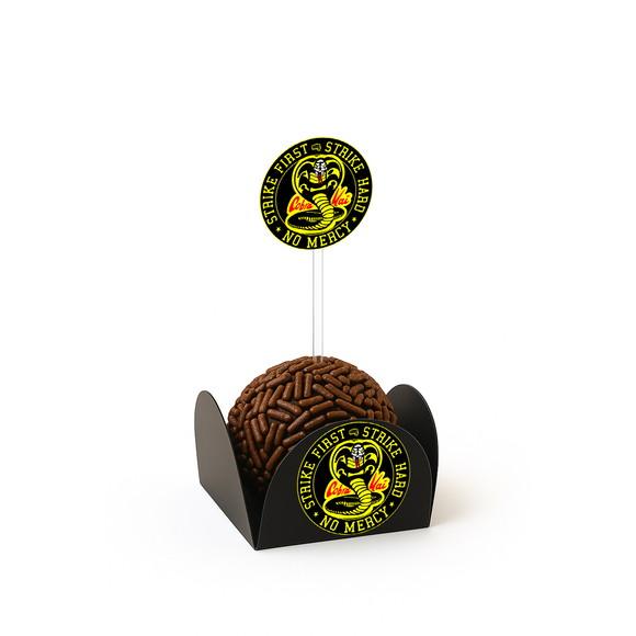 Kit Forminha + Topper para Docinhos Cobra Kai 50 Unid