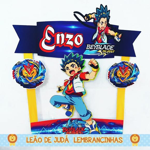 TOPO DE BOLO BEYBLADE