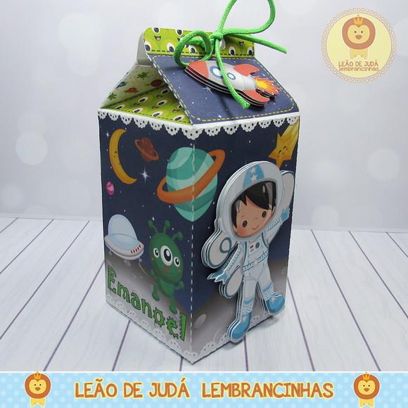 Caixa Milk Com aplique Astronauta