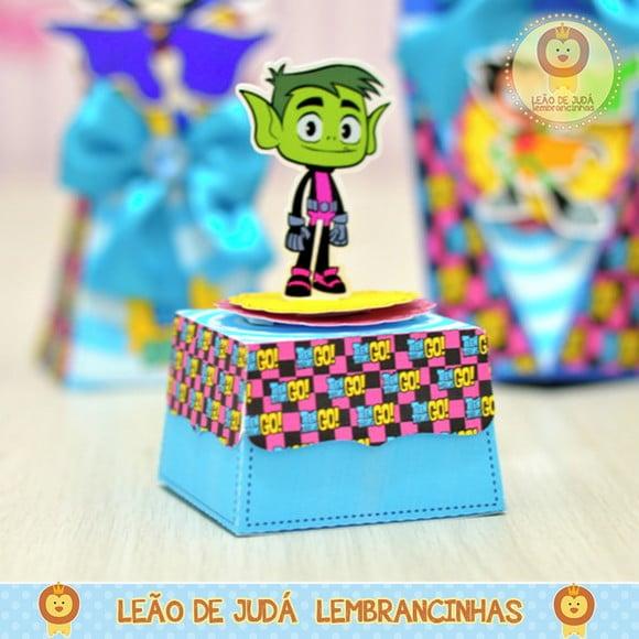 Caixa Trapézio Tema Jovens Titãs