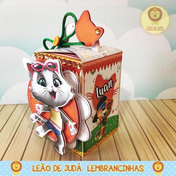 Caixinha para festa tema 44 gatos
