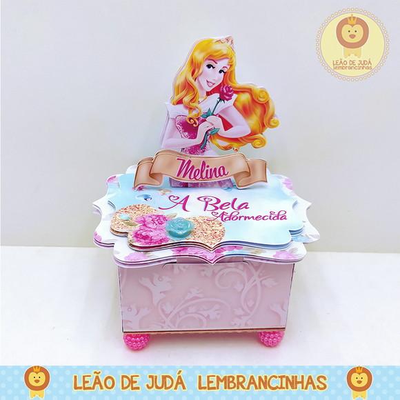 Caixinha para festa tema bela adormecida