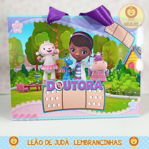 Caixinha para festa tema doutora brinquedos