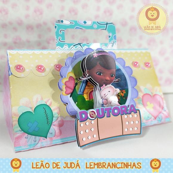 Caixinha para festa tema doutora brinquedos