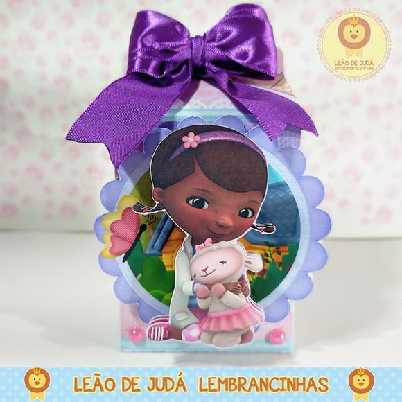 Caixinha para festa tema doutora brinquedos