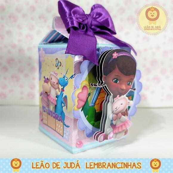 Caixinha para festa tema doutora brinquedos