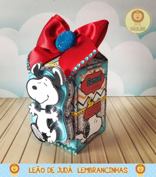 Caixinha para festa tema snoopy
