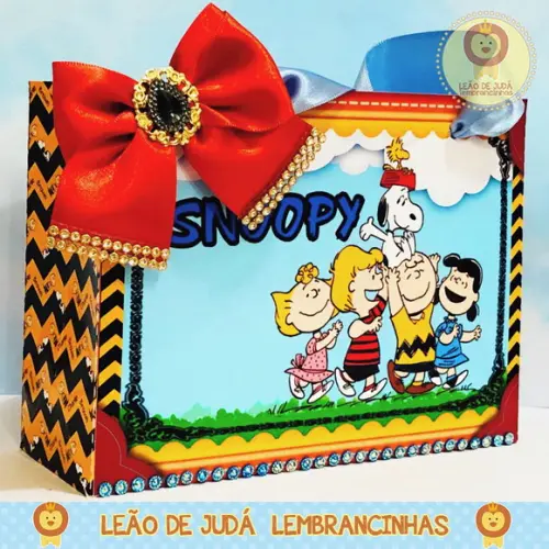 Caixinha para festa tema snoopy