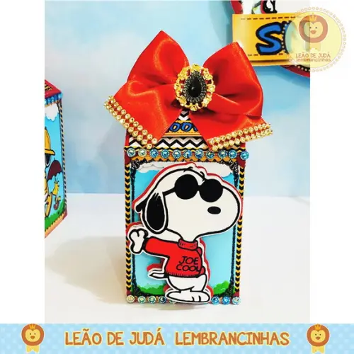 Caixinha para festa tema snoopy