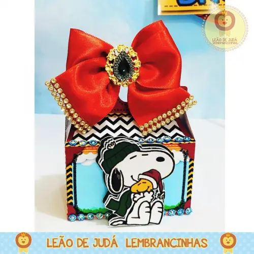 Caixinha para festa tema snoopy