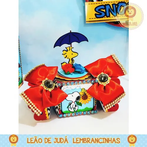 Caixinha para festa tema snoopy