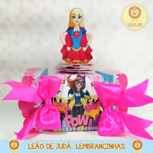 Caixinha para festa tema super girls