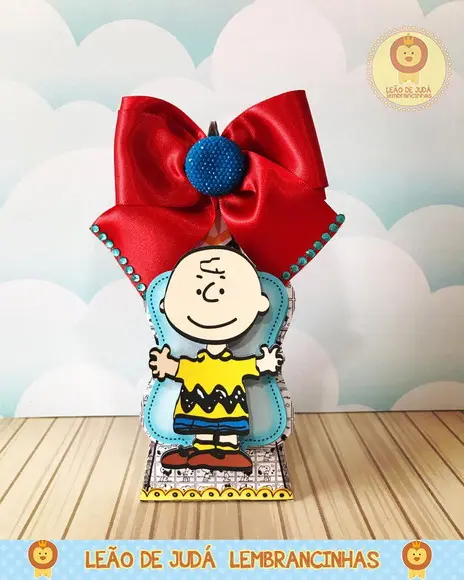 Caixinha pirâmide snoopy