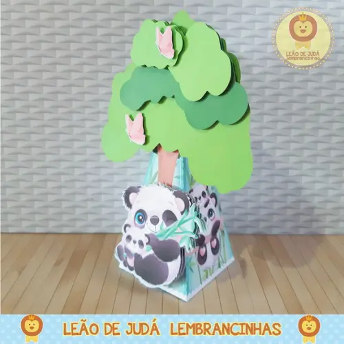 Caixinha piramide tema panda menino