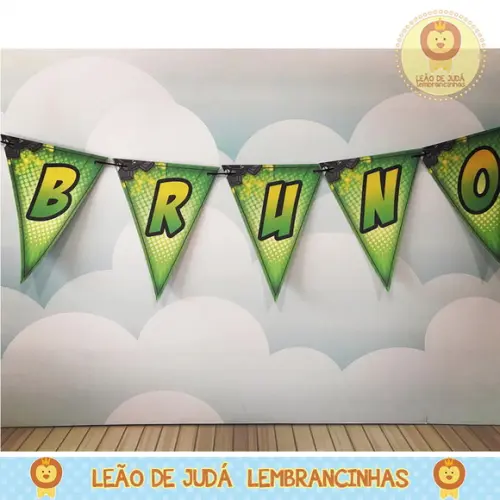 Bandeirola Personalizada Tema ben10
