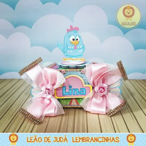 Caixa bala com aplique 3D Galinha Pintadinha