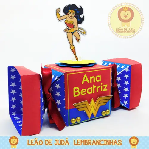 Caixa bala com aplique 3D Mulher Maravilha