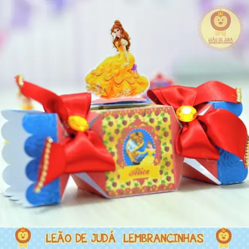 Caixa bala com aplique 3D tema Branca de neve modelo 3