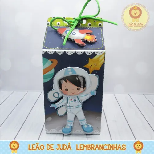 Caixa Milk Com aplique Astronauta